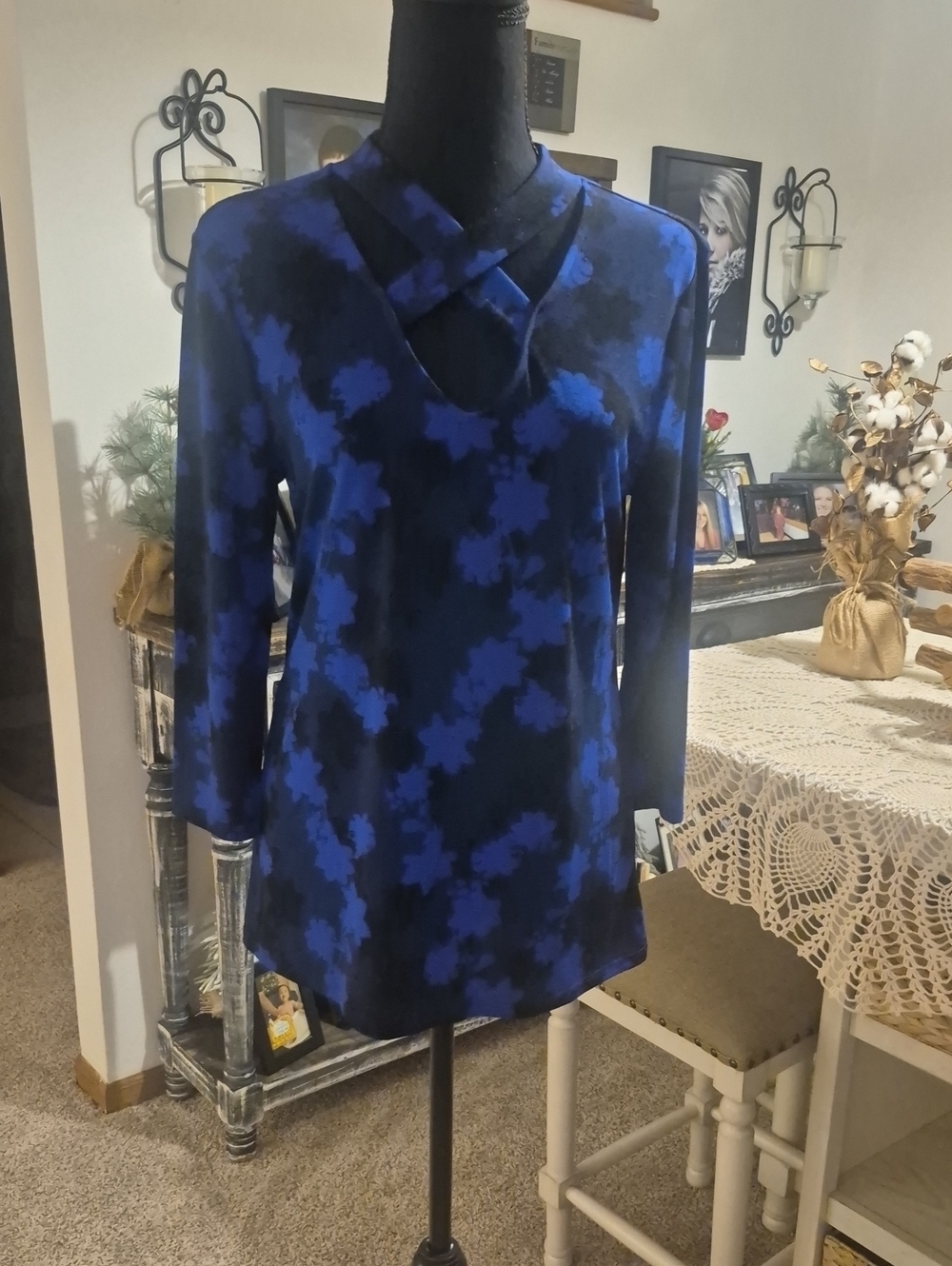 BOLD elements Blue and Black Crisscross V-Neck Long Sleeve Tunic